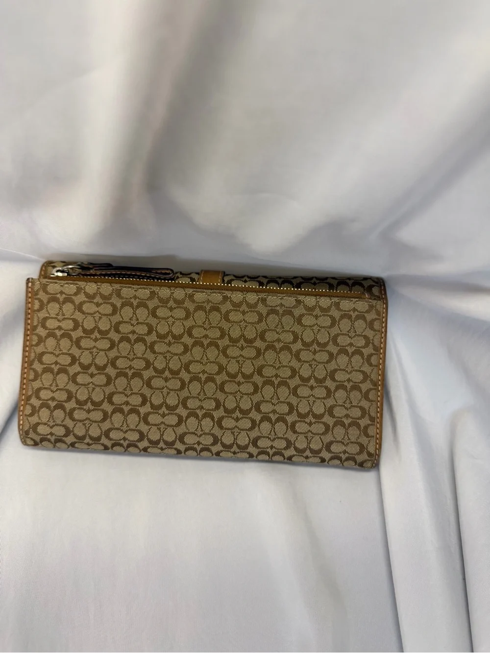 Vintage Coach Signature Jacquard Brown Buckle Trifold Wallet